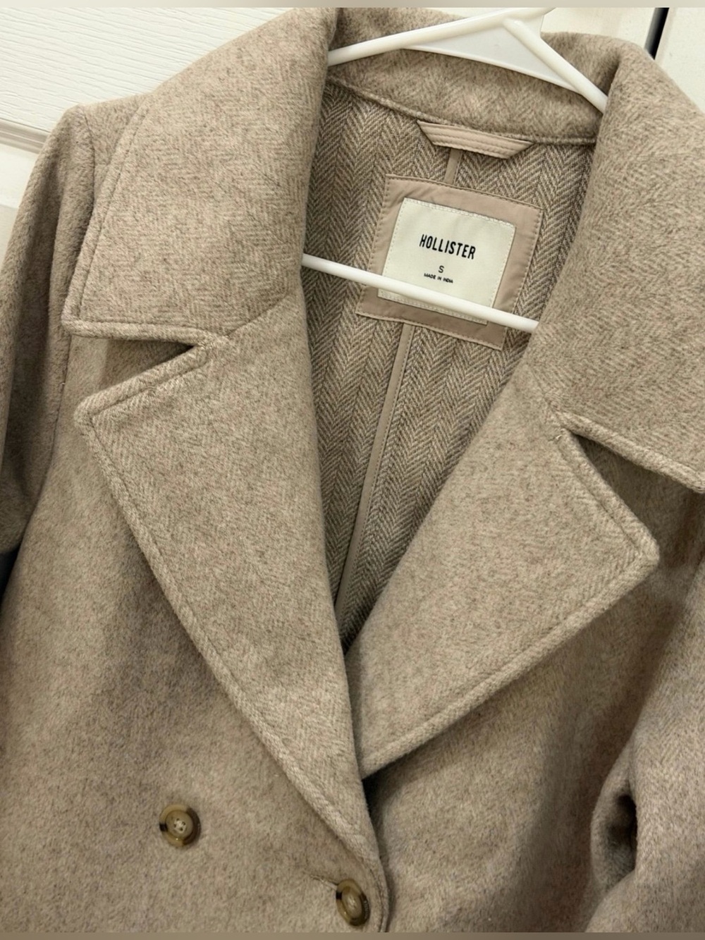Hollister Soft Wool Blend Cropped Pea Coat in “Oatmeal/Cream Herringbone” Size S - Picture 2 of 10